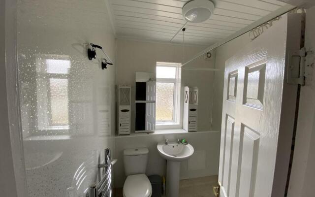 Private Lounge and Double Room
