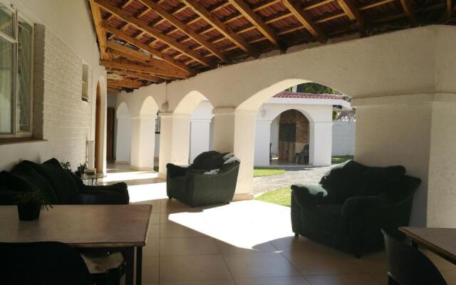 Monica's Guesthouse