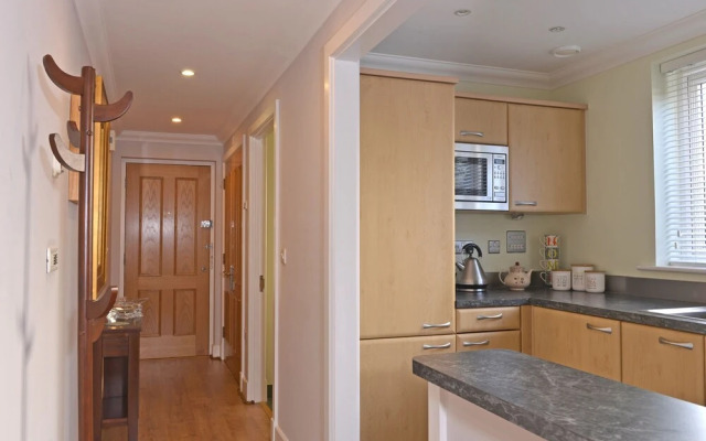 Stagedoor Apartment