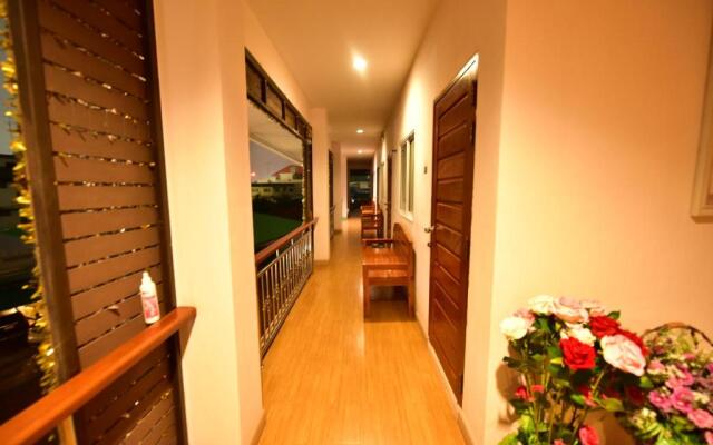 KT Knight Hotel (By Ladygaga)