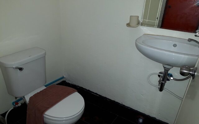 CV25 Guesthouse