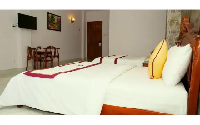 Golden Palm Hotel
