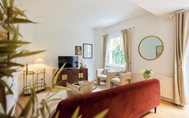 The Carlton Nook - 2BR Apartment