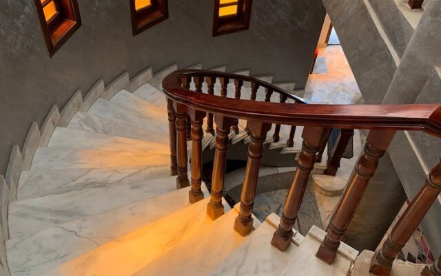 Pyramids Heritage INN