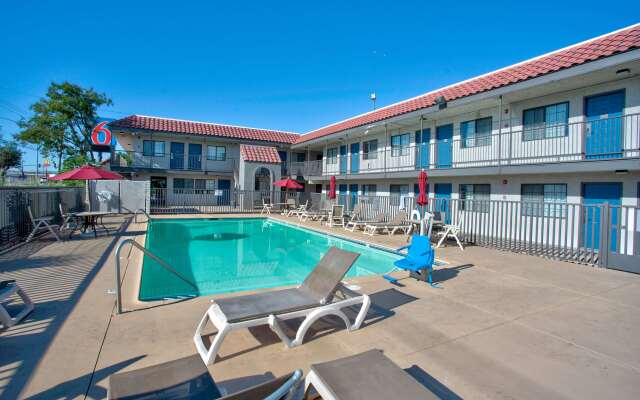 Motel 6 Tucson, AZ - East Williams Center