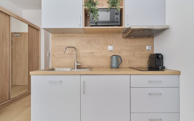 Airport Wrocław Apartment by Renters