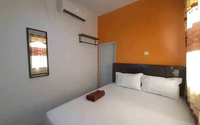 Capital O 93076 Batam Backpacker Guesthouse 2