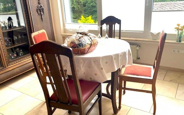 Junkerath Romantic Garden Stay