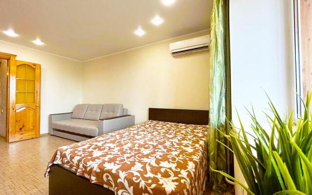 Niki Rent на Факел Социализма 18