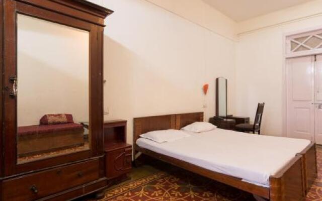 Bed and Breakfast at Colaba