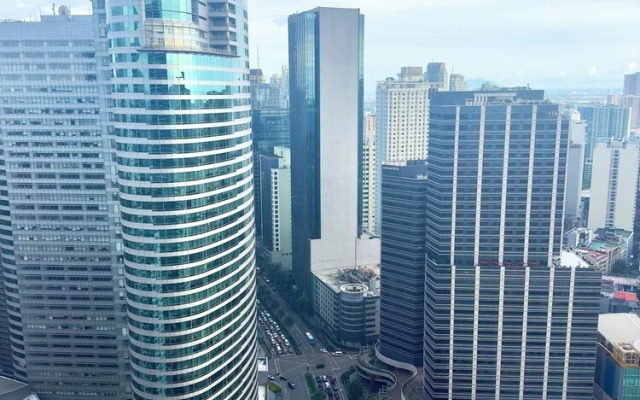 Lush out in Style at AirResidences No38