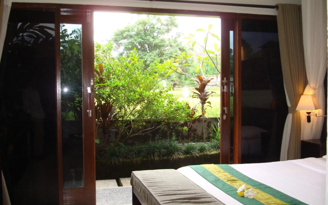 Aniniraka Resort & Spa