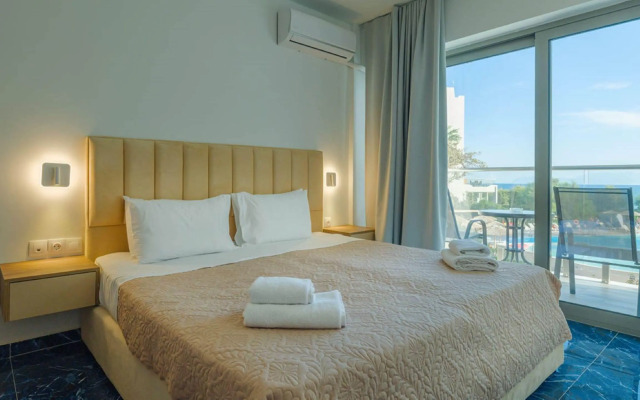 Ninos Grand Beach Hotel & Resort