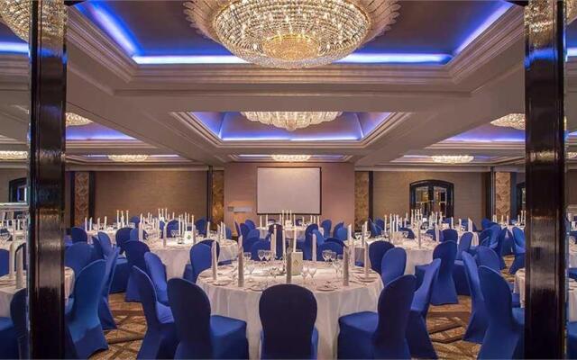 Jumeirah Carlton Tower London