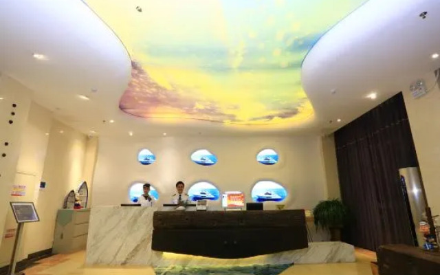 Real Madrid Yachts Holiday Hotel