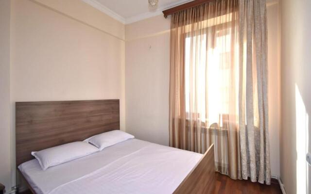 Mashtoc33 New apartment Yerevan center