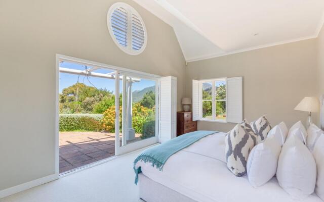 Sublime Five bed Property in Glorious Setting