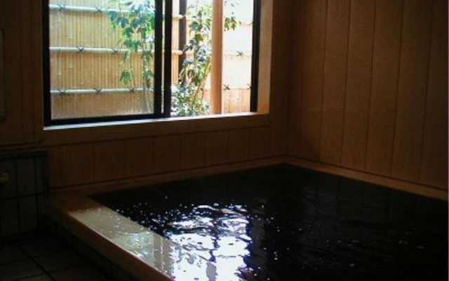 Ryokan Iriumi – Pool – Sado