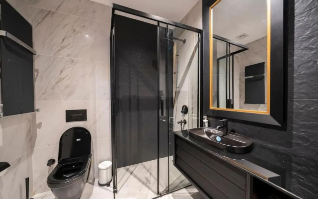 Superior, classy residence,7/24 Security,2 bedroom ( Benesta 71 )