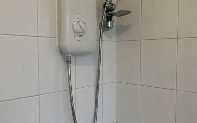 Hive Stays, Sleeps 3, Free Parking, Wifi, Smart Tv