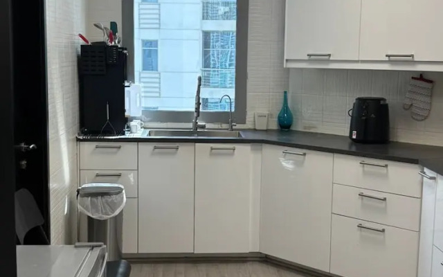 Lyo hostel Marina Whraf 1