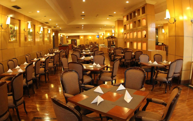 Oasis Amir Hotel