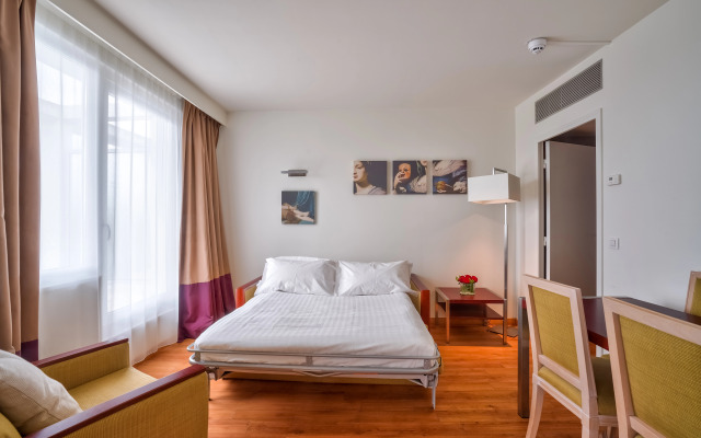 Отель Clarion Paris CDG Airport