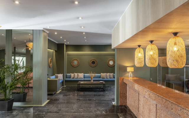 Dorisol Buganvilia Studio Hotel
