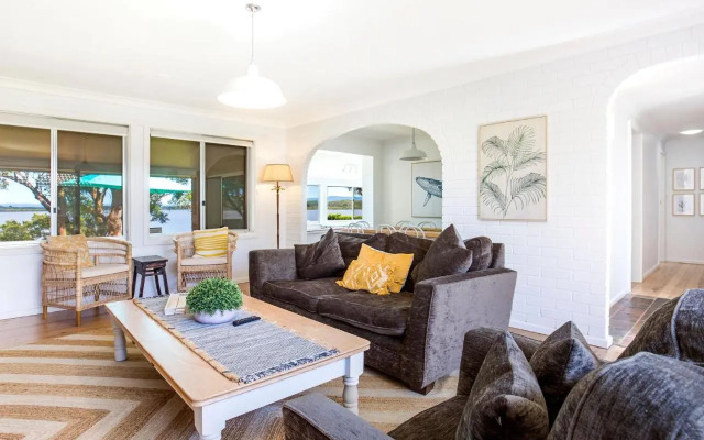 Curleys Outlook I Pet Friendly Waterfront