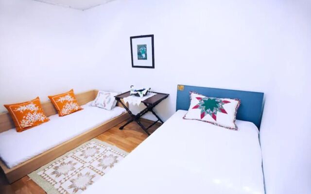 Janice's Traditional House