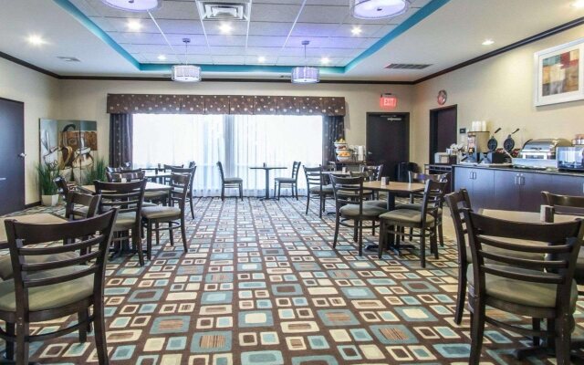 Comfort Inn & Suites Oklahoma City West - I-40