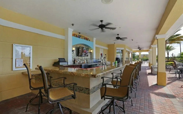 Vista Cay 3 BR Condo Large Balcony - NPM 8841