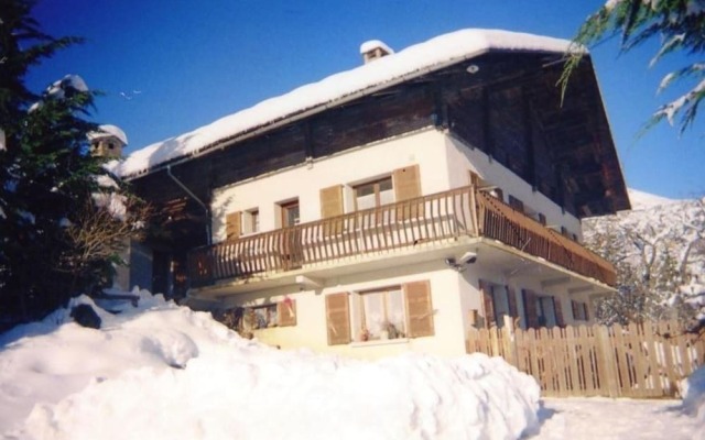 Apartment With 3 Bedrooms in Hauteluce, With Wonderful Mountain View,