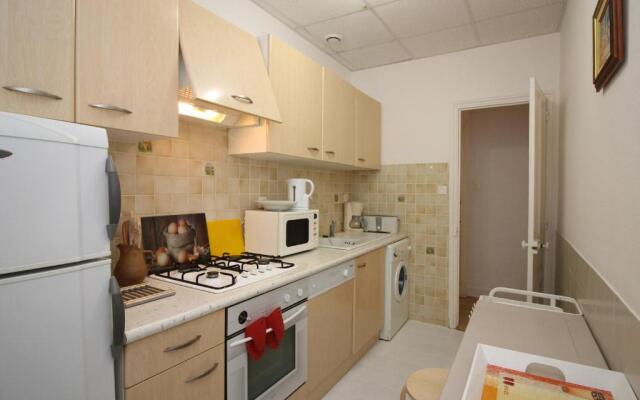 Appartement La Bourboule, 4 pièces, 6 personnes - FR-1-608-39