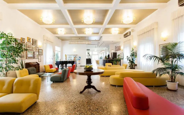 Hotel Marina