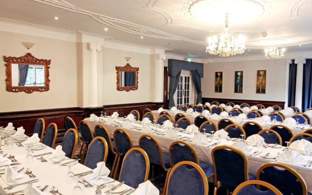 Mercure Wolverhampton Goldthorn Hotel