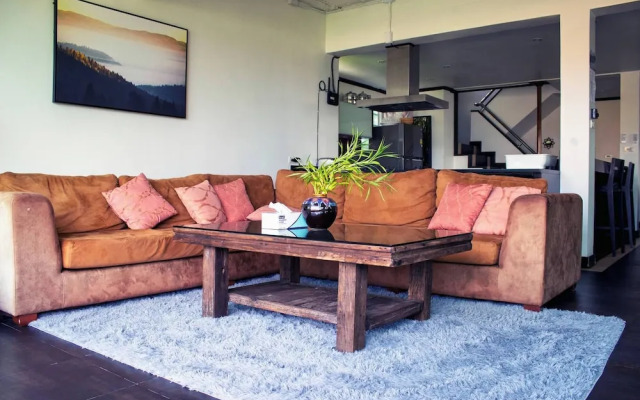 Luxurious 5-bedroom Pool Villa in Heart of Patong, Phuket
