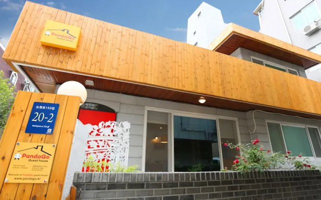 PandaGo Guesthouse