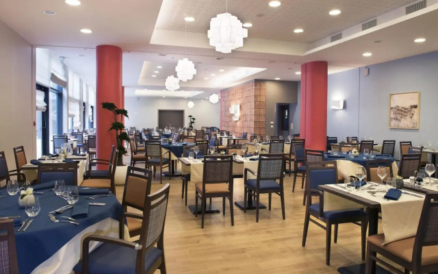 Résidence Services Seniors Domitys - Le Griffon D'Or