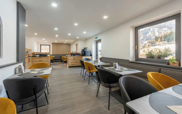 Kyrr Smart Mountain Retreat