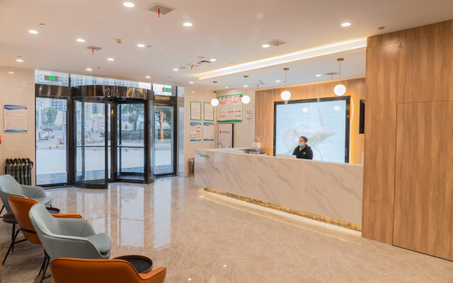 GreenTree Express Hotel (Fuyang Oriental Pearl)