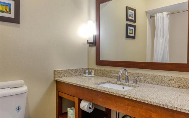 Comfort Suites Raleigh Walnut Creek