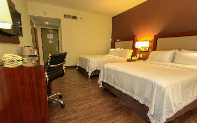 Holiday Inn Leon by IHG