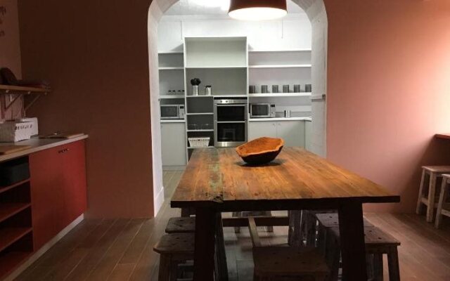 Back To Lisbon Hostel