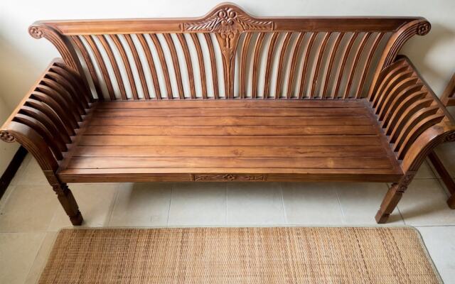 Ethnic and Comfy 2Br the Suites Metro Apartment