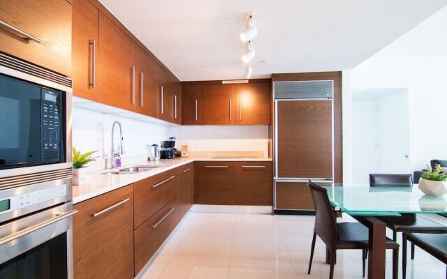 Icon Brickell W Miami by Velvet Luxury
