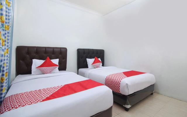 OYO 2593 Mawar Homestay