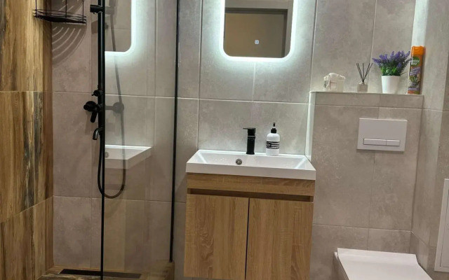 Апартаменты на улице Короленко 7