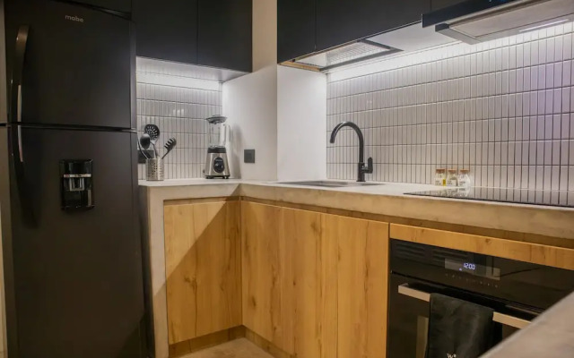 w Phenomenal 1BR w Balcony in Barranco