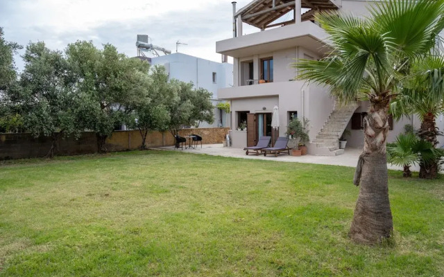 Natalia s Apartment in Tavronitis